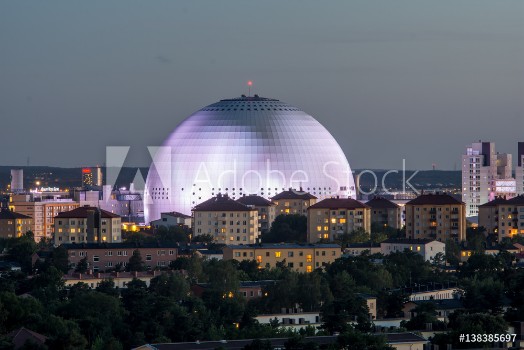 Picture of Globen en sommarnatt sett frn Hammarbybacken